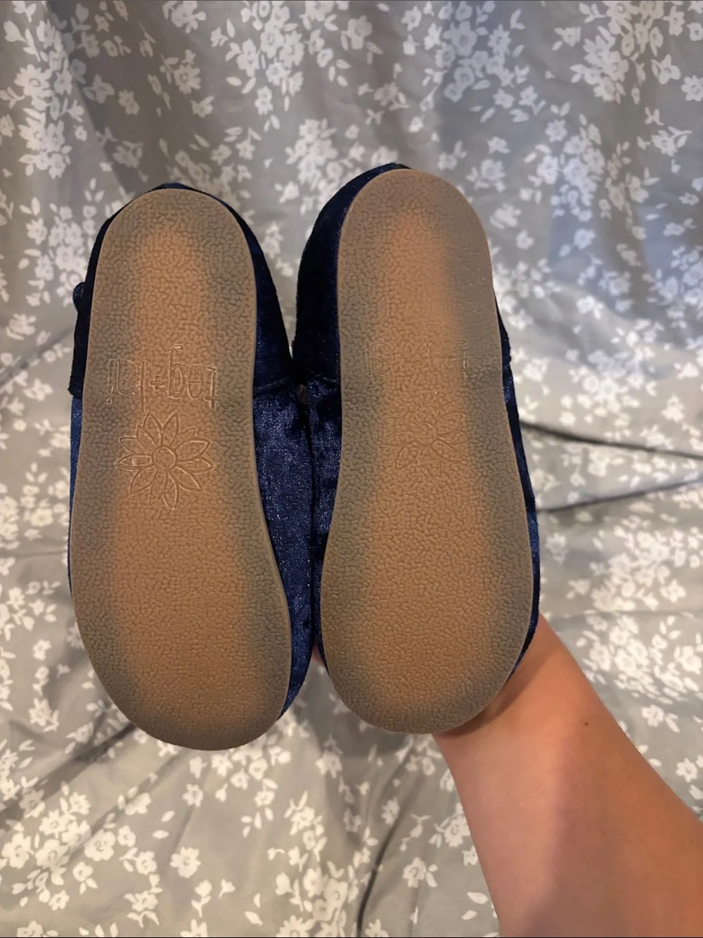 Velvet flats